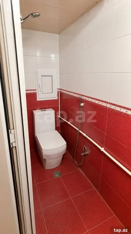 600 AZN - 3 otaqlı mənzil Kirayə (aylıq), Bakı