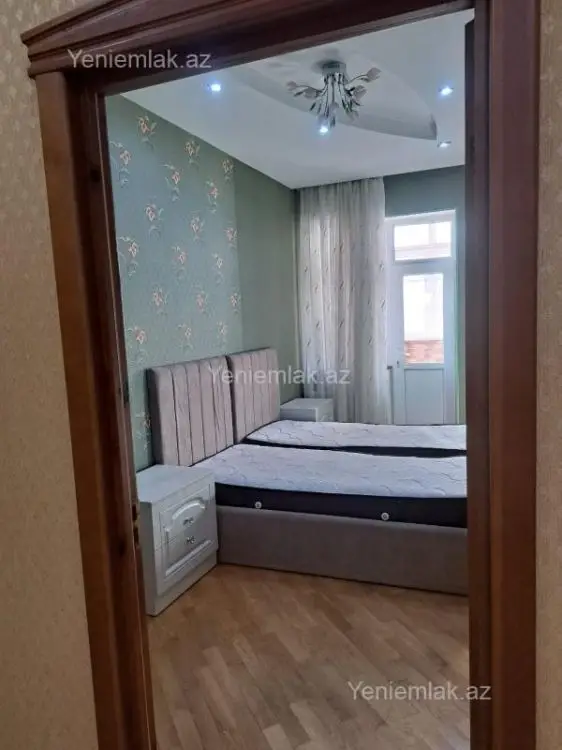 800 AZN - 4 otaqlı mənzil Kirayə (aylıq), 6-cı mikrorayon, Sumqayıt