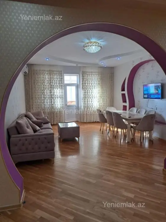 800 AZN - 4 otaqlı mənzil Kirayə (aylıq), 6-cı mikrorayon, Sumqayıt