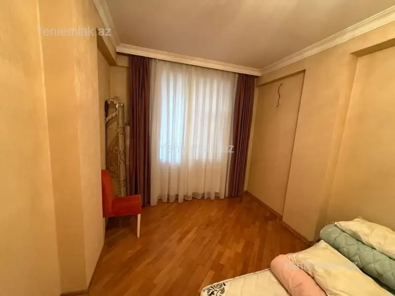 900 AZN - 3 otaqlı mənzil Kirayə (aylıq), Yasamal qəs., Yasamal, Bakı