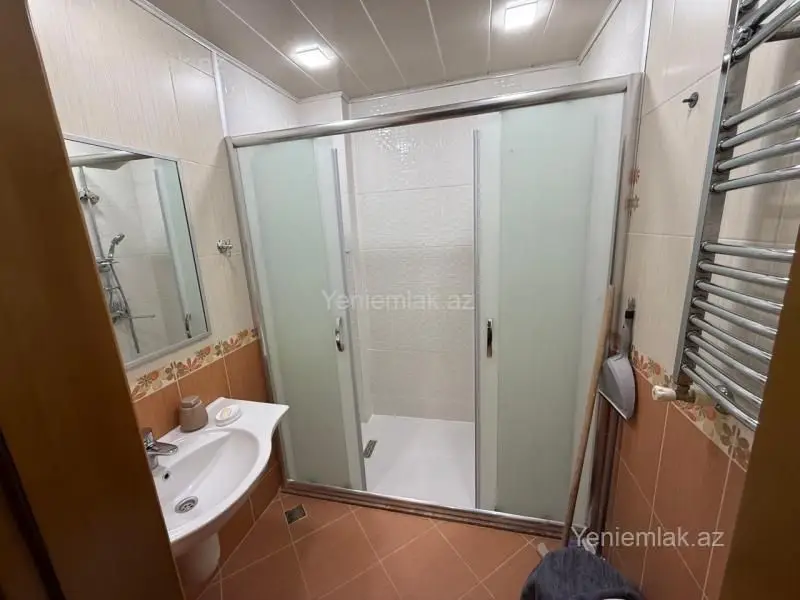 900 AZN - 3 otaqlı mənzil Kirayə (aylıq), Yasamal qəs., Yasamal, Bakı
