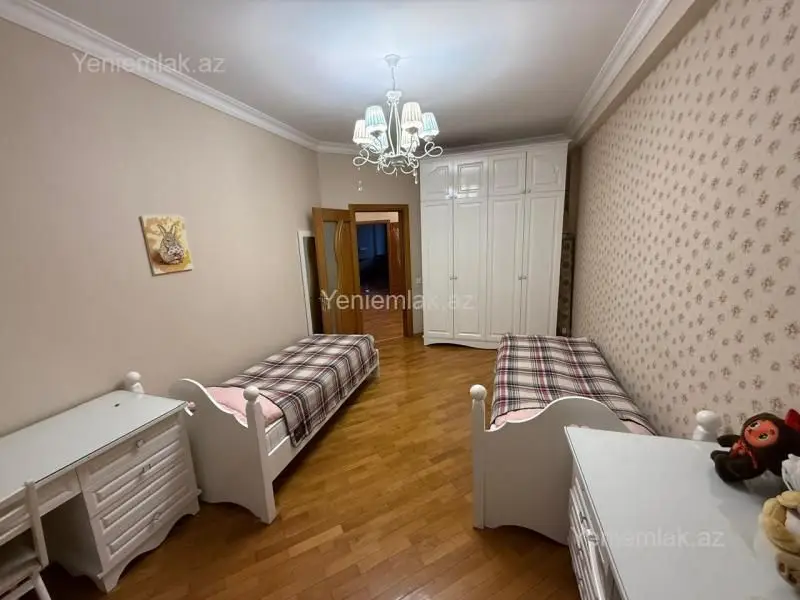 900 AZN - 3 otaqlı mənzil Kirayə (aylıq), Yasamal qəs., Yasamal, Bakı