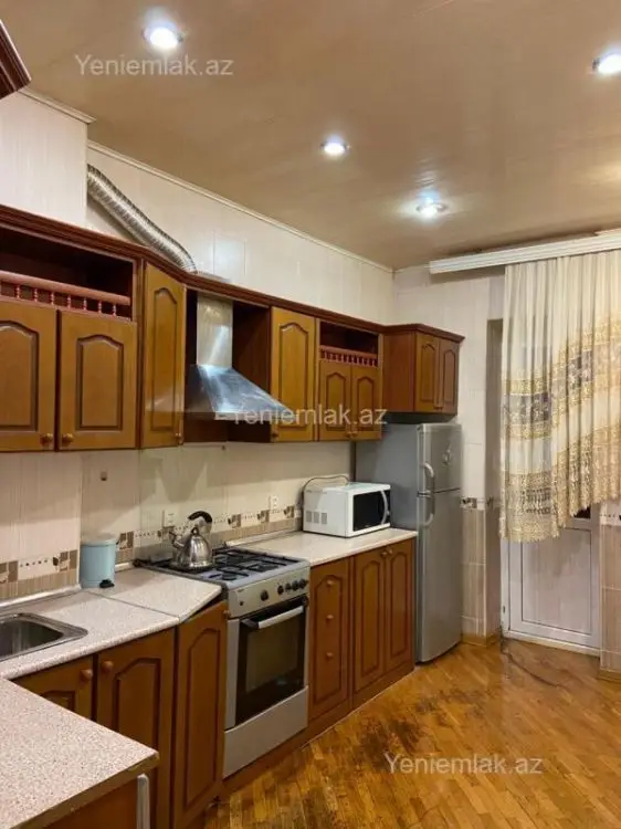 999 AZN - 3 otaqlı mənzil Kirayə (aylıq), Yasamal qəs., Yasamal, Bakı