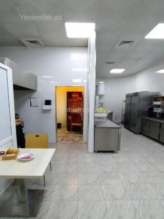 2 500 AZN - 140 m² Obyekt / Ofis Kirayə (aylıq), Yasamal qəs., Yasamal, Bakı