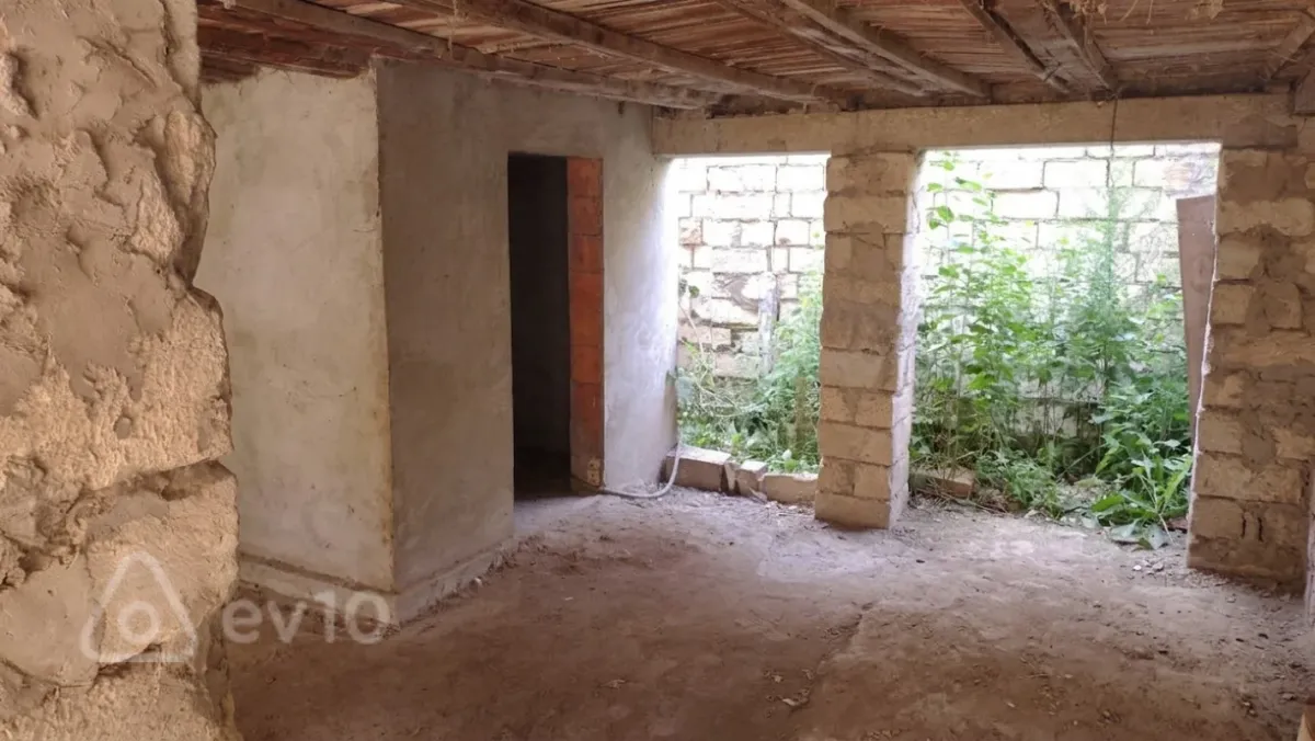100 000 AZN - 4 otaqlı mənzil Satılır, Sabirabad