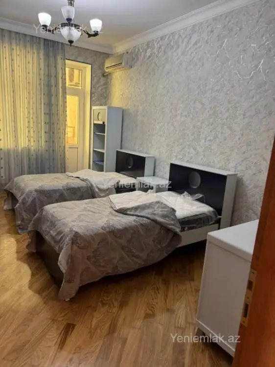 1 300 AZN - 3 otaqlı mənzil Kirayə (aylıq), Yasamal qəs., Yasamal, Bakı