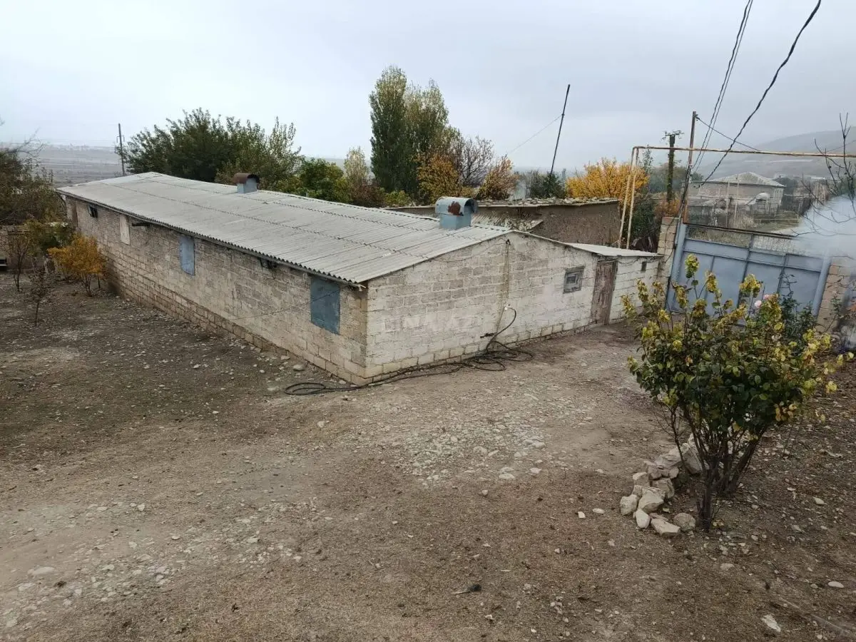60 000 AZN - 1200 m² Obyekt / Ofis Satılır, Siyəzən