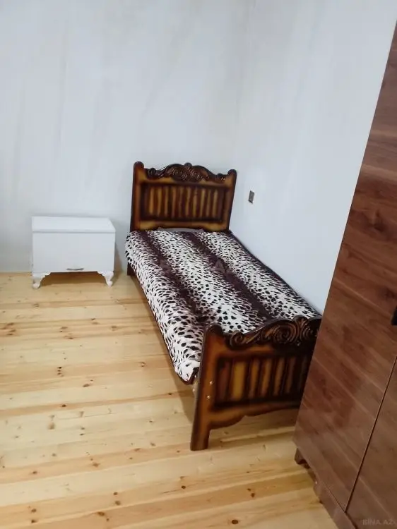 100 AZN - 3 otaqlı mənzil Kirayə (aylıq), Qazax