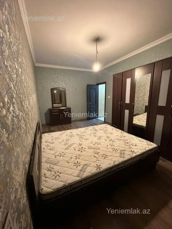 300 000 AZN - 5 otaqlı mənzil Satılır, Nizami, Bakı