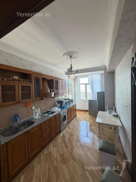 900 AZN - 3 otaqlı mənzil Kirayə (aylıq), Nərimanov, Bakı