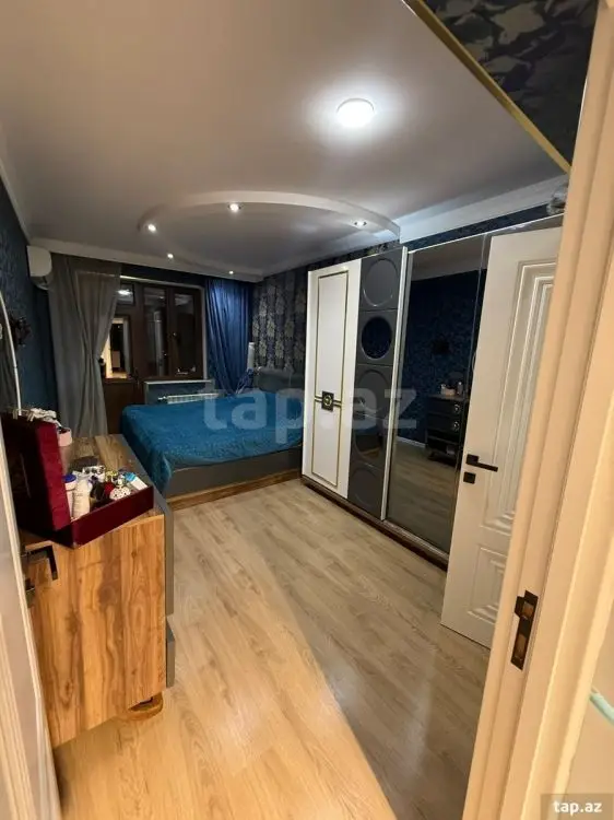 355 000 AZN - 4 otaqlı mənzil , Bakı