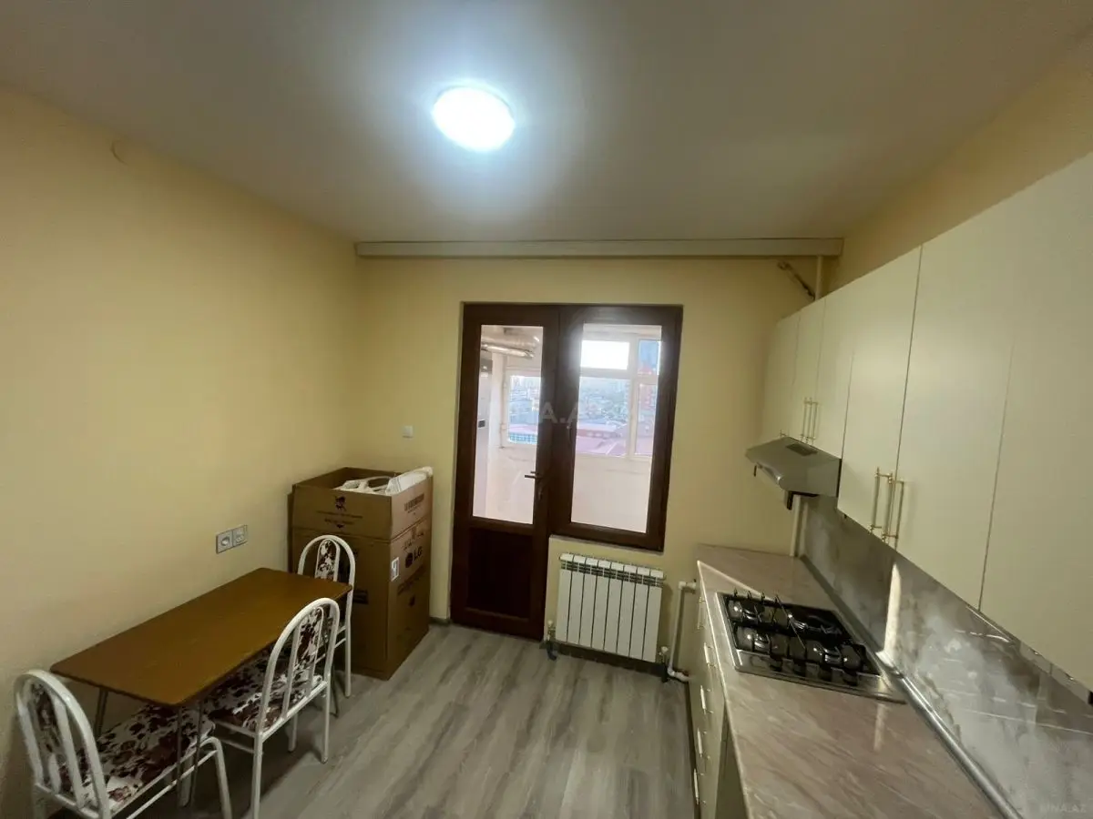 800 AZN - 3 otaqlı mənzil Kirayə (aylıq), 8-ci kilometr, Laçın