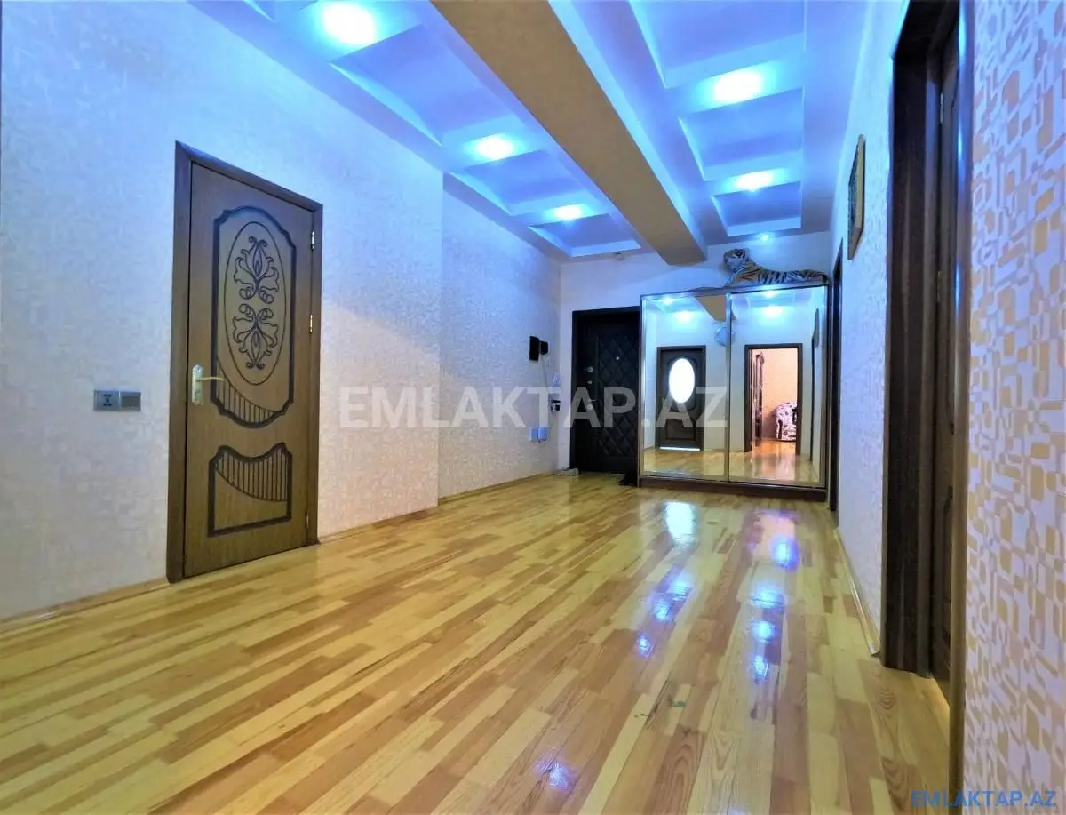 1 100 AZN - 3 otaqlı mənzil Kirayə (aylıq), 8-ci kilometr, Nizami, Bakı