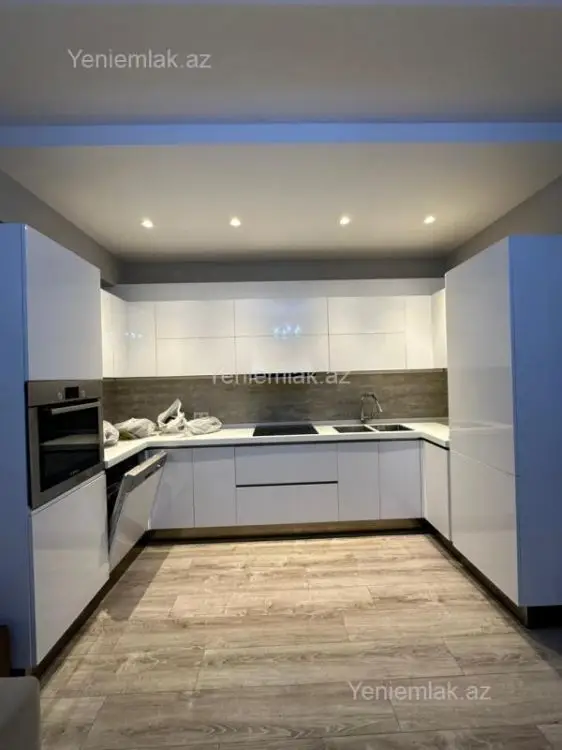 1 800 AZN - 3 otaqlı mənzil Kirayə (aylıq), Xətai, Bakı