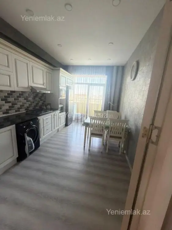 800 AZN - 4 otaqlı mənzil Kirayə (aylıq), 6-cı mikrorayon, Sumqayıt