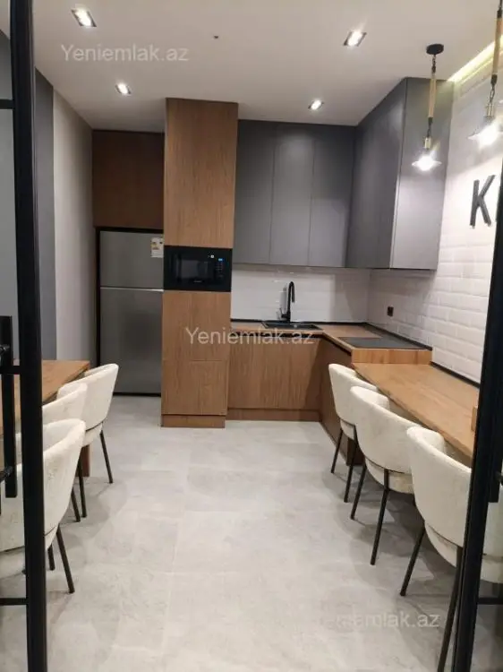 3 400 AZN - 200 m² Obyekt / Ofis Kirayə (aylıq), Xətai, Bakı
