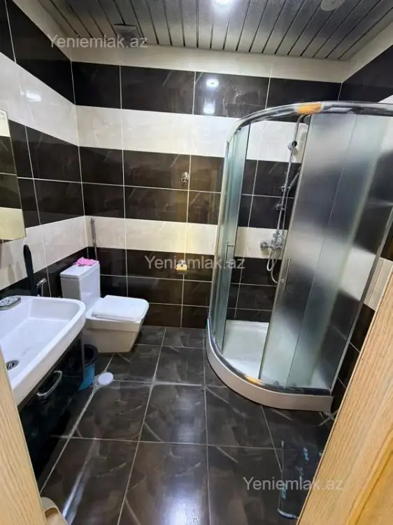 1 300 AZN - 3 otaqlı mənzil Kirayə (aylıq), Xətai, Bakı