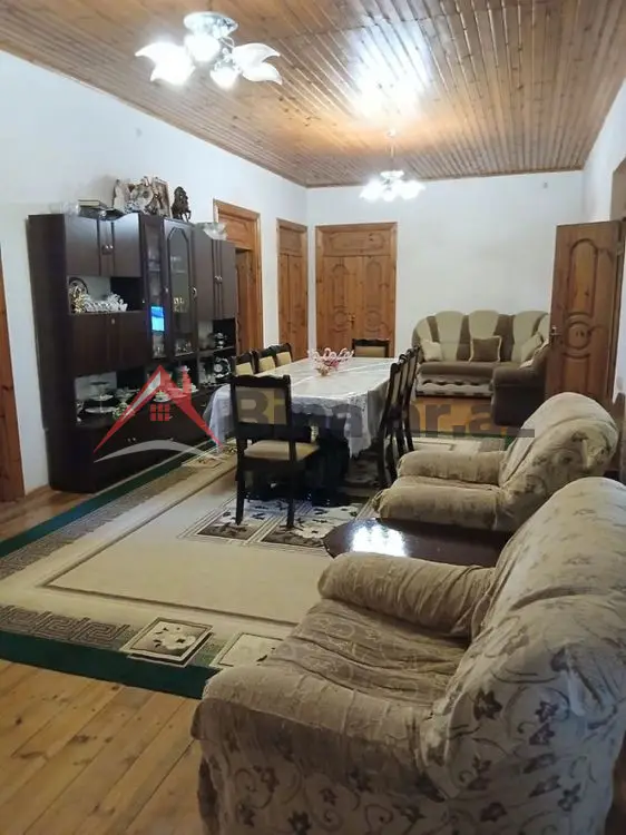 200 AZN - 6 otaqlı mənzil Satılır, Masallı