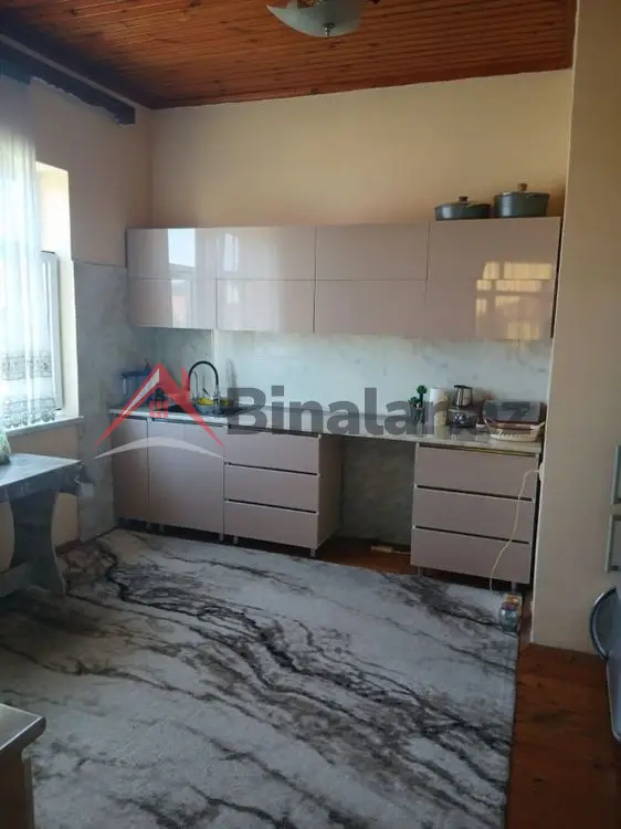 200 AZN - 6 otaqlı mənzil Satılır, Masallı