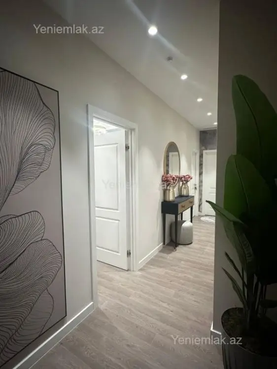2 500 AZN - 3 otaqlı mənzil Kirayə (aylıq), Ağ şəhər, Xətai, Bakı