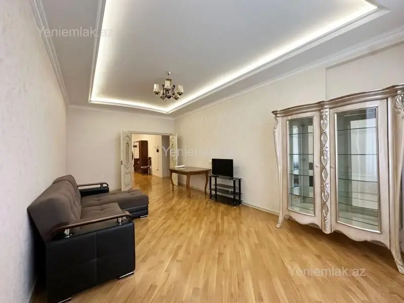 1 200 AZN - 3 otaqlı mənzil Kirayə (aylıq), Yasamal qəs., Yasamal, Bakı