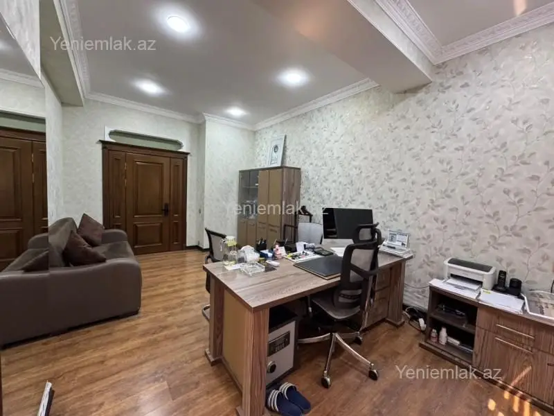 1 900 AZN - 140 m² Obyekt / Ofis Kirayə (aylıq), Nərimanov, Bakı