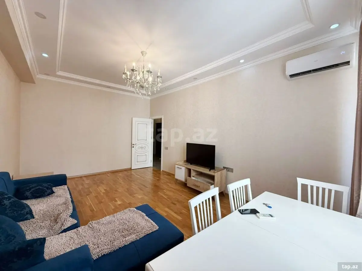 700 AZN - 2 otaqlı mənzil Kirayə (aylıq), Bakı