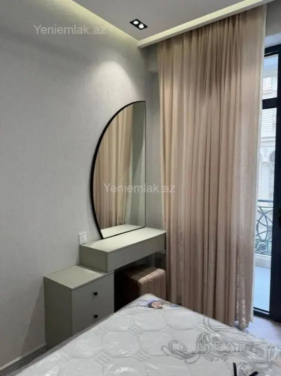 2 400 AZN - 3 otaqlı mənzil Kirayə (aylıq), Xətai, Bakı