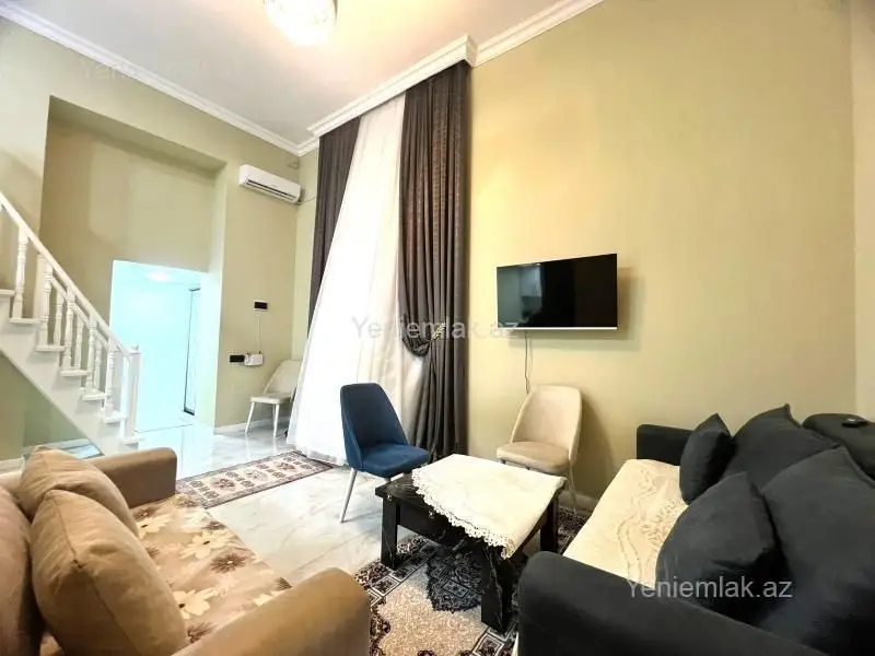 100 AZN - 3 otaqlı mənzil Kirayə (aylıq), Səbail, Bakı
