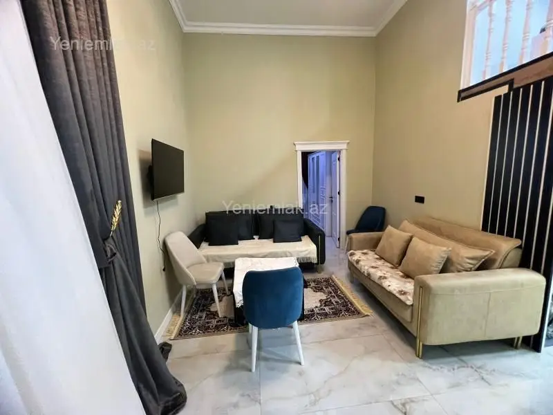 100 AZN - 3 otaqlı mənzil Kirayə (aylıq), Səbail, Bakı