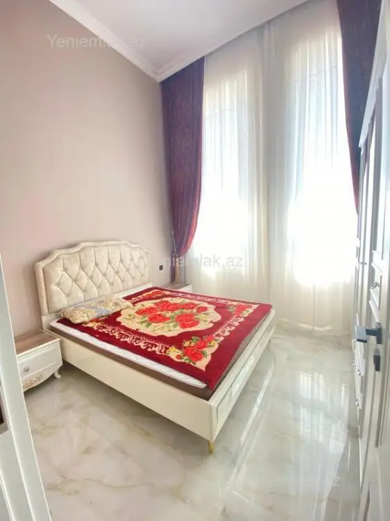 100 AZN - 3 otaqlı mənzil Kirayə (aylıq), Səbail, Bakı