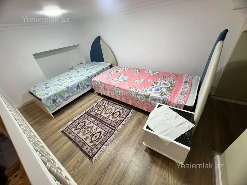 100 AZN - 3 otaqlı mənzil Kirayə (aylıq), Səbail, Bakı