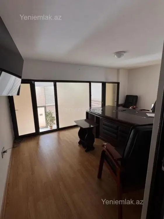 2 500 AZN - 110 m² Obyekt / Ofis Kirayə (aylıq), Nərimanov, Bakı