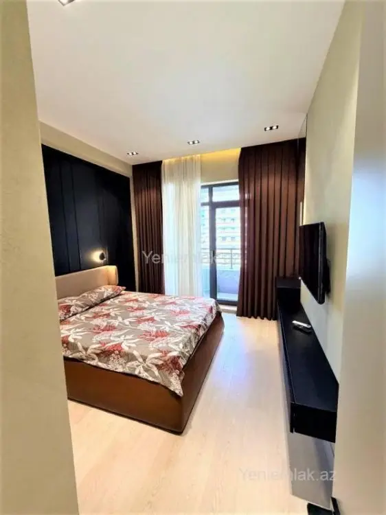 2 000 AZN - 3 otaqlı mənzil Kirayə (aylıq), Ağ şəhər, Xətai, Bakı