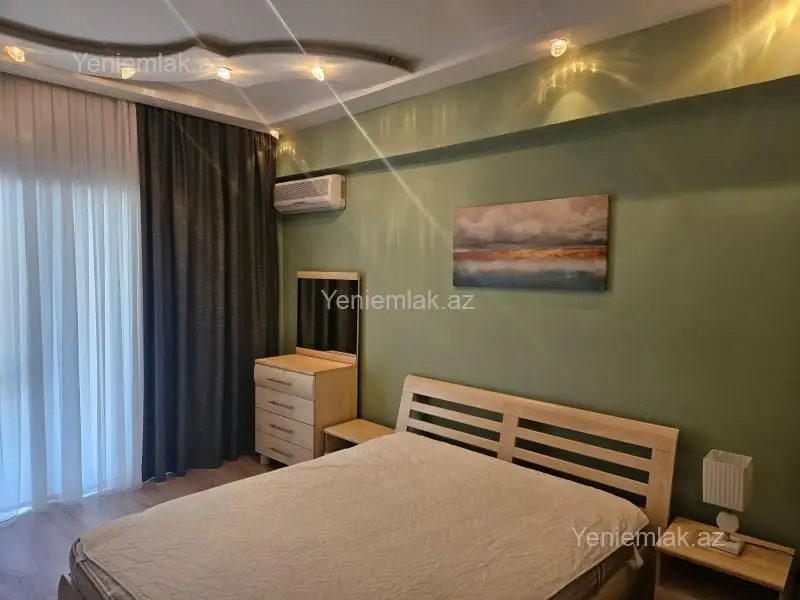 1 300 AZN - 3 otaqlı mənzil Kirayə (aylıq), Nizami, Bakı