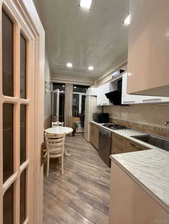800 AZN - 2 otaqlı mənzil Kirayə (aylıq), 3-cü mikrorayon, Abşeron