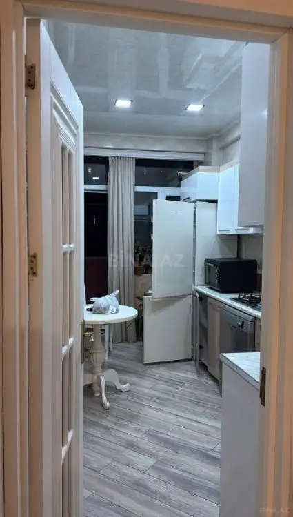 800 AZN - 2 otaqlı mənzil Kirayə (aylıq), 3-cü mikrorayon, Abşeron