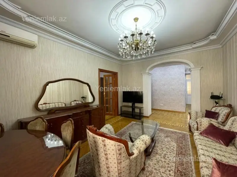 1 300 AZN - 4 otaqlı mənzil Kirayə (aylıq), Səbail, Bakı
