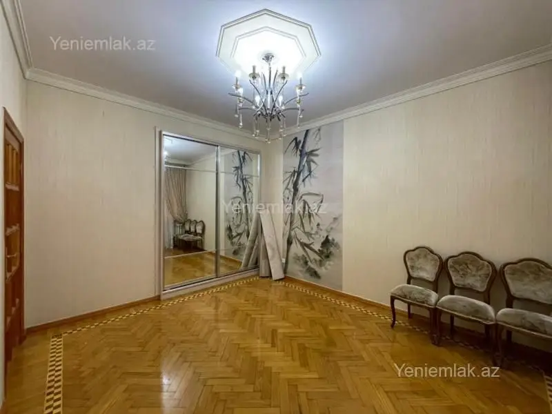 1 300 AZN - 4 otaqlı mənzil Kirayə (aylıq), Səbail, Bakı