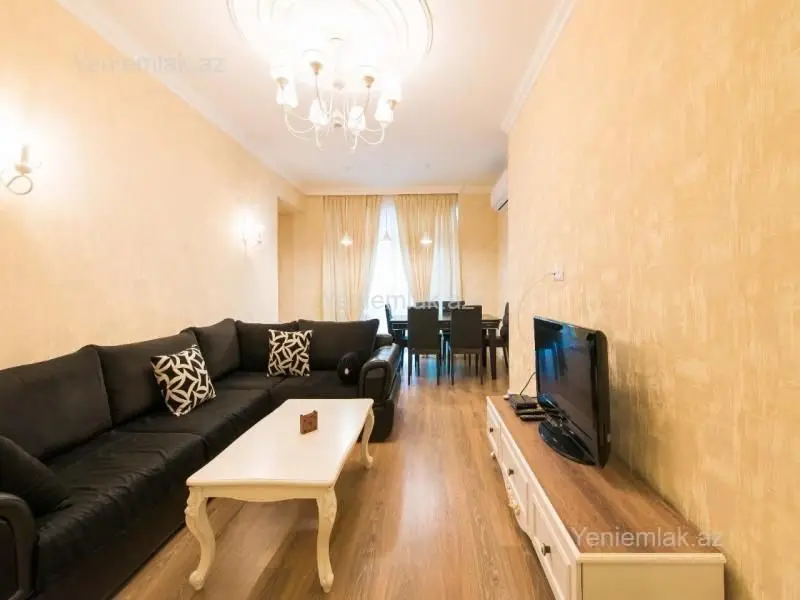 1 100 AZN - 3 otaqlı mənzil Kirayə (aylıq), Yasamal qəs., Yasamal, Bakı