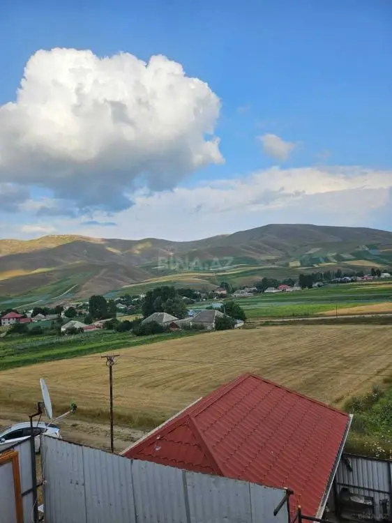 100 000 AZN - 7 otaqlı mənzil Satılır, Gədəbəy