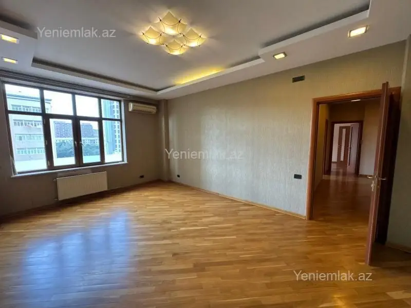 600 000 AZN - 4 otaqlı mənzil Satılır, Yasamal qəs., Yasamal, Bakı