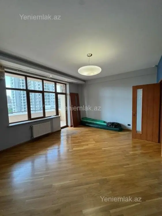 600 000 AZN - 4 otaqlı mənzil Satılır, Yasamal qəs., Yasamal, Bakı