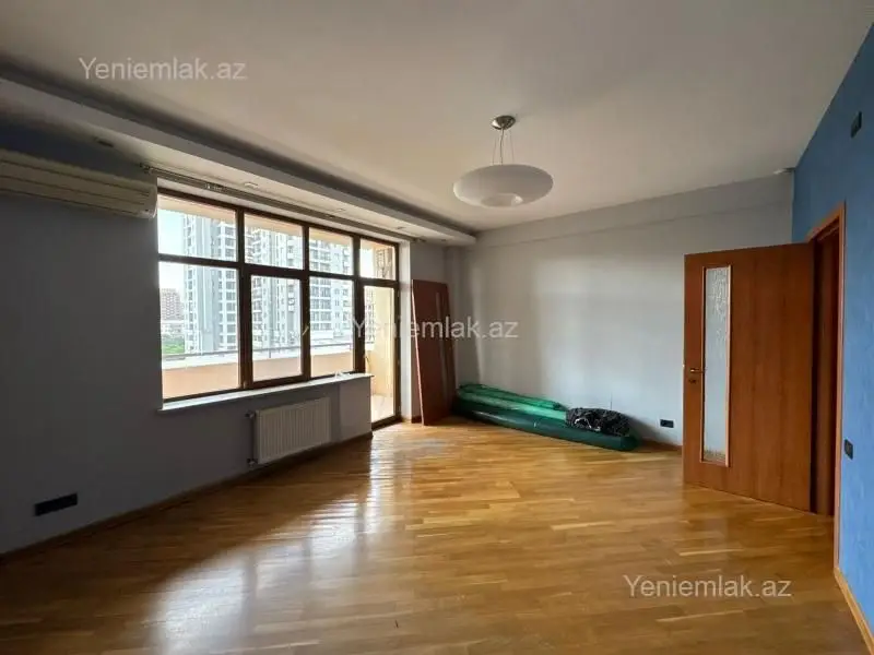 600 000 AZN - 4 otaqlı mənzil Satılır, Yasamal qəs., Yasamal, Bakı