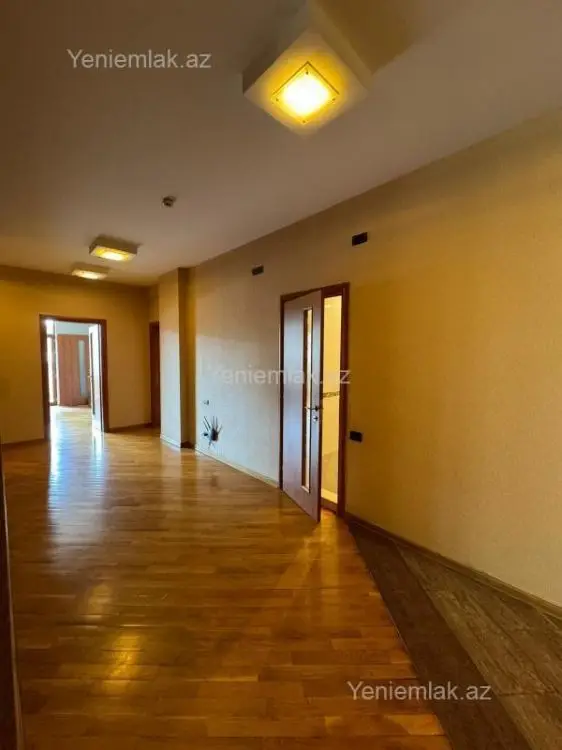 600 000 AZN - 4 otaqlı mənzil Satılır, Yasamal qəs., Yasamal, Bakı