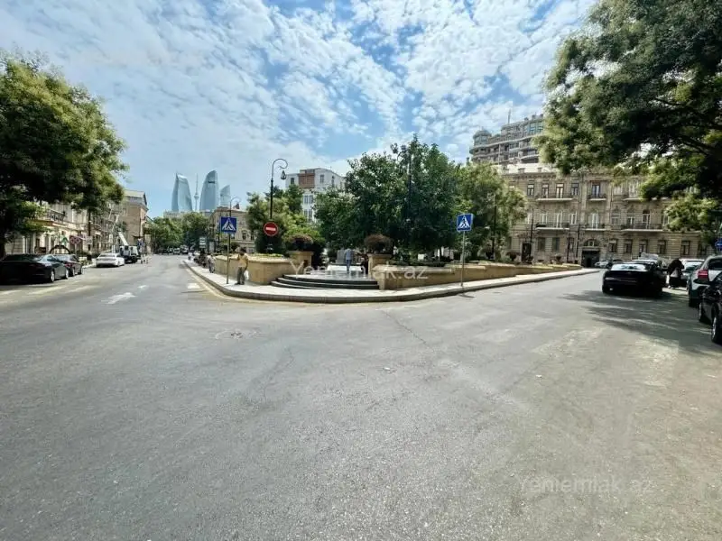 750 000 AZN - 4 otaqlı mənzil Satılır, Səbail, Bakı