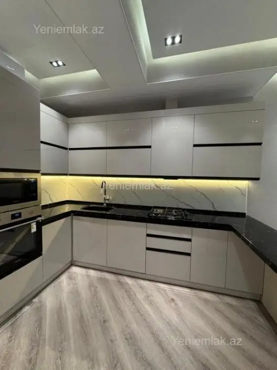 2 400 AZN - 3 otaqlı mənzil Kirayə (aylıq), Yasamal qəs., Yasamal, Bakı