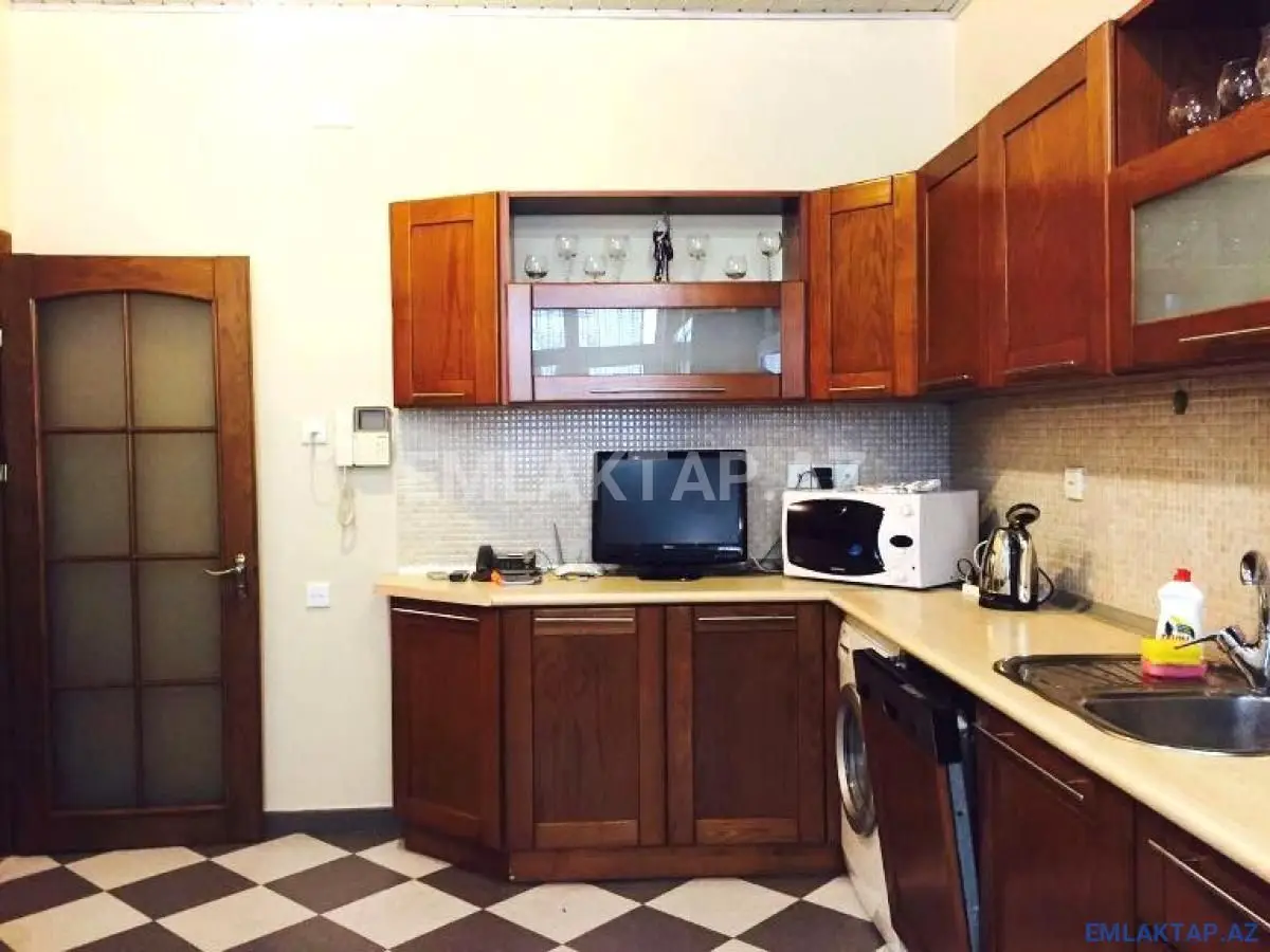 1 200 AZN - 3 otaqlı mənzil Kirayə (aylıq), Nərimanov, Bakı