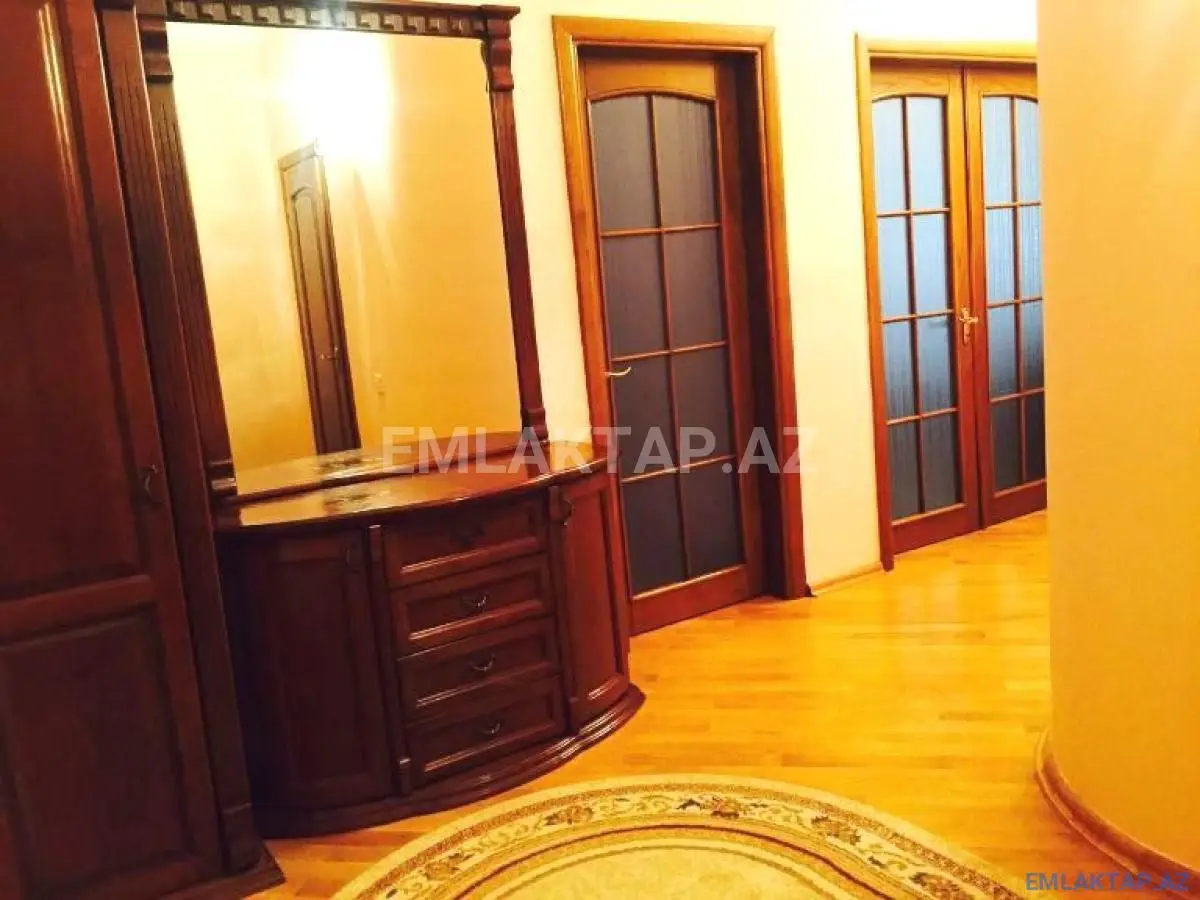 1 200 AZN - 3 otaqlı mənzil Kirayə (aylıq), Nərimanov, Bakı