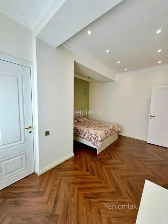 288 000 AZN - 3 otaqlı mənzil Satılır, 8-ci kilometr, Nizami, Bakı